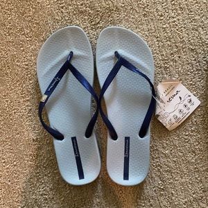 Ilanema light blue and dark blue. New- never worn